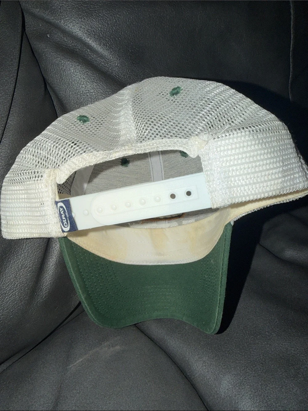 Big sky Montana hunting outdoors Green Mesh-Back Trucker Hat